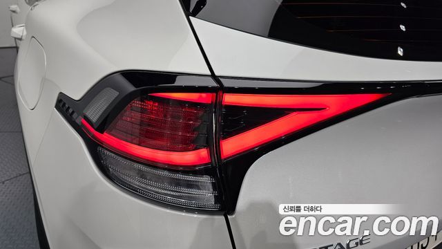 Kia Sportage 2022 — photo 9