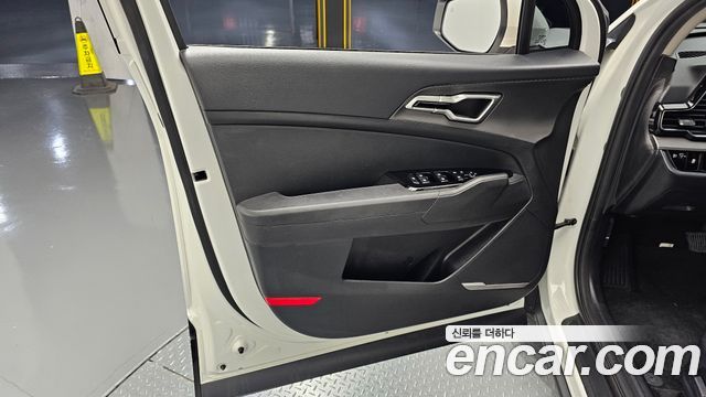 Kia Sportage 2022 — photo 14