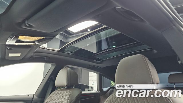 BMW Gran Turismo 2023 — photo 35