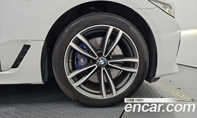 BMW Gran Turismo 2023 — photo 39