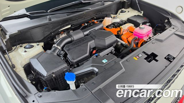 Hyundai Santafe 2025 — photo 6