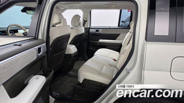 Hyundai Santafe 2025 — photo 17