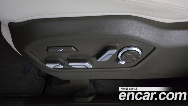 Hyundai Santafe 2025 — photo 31