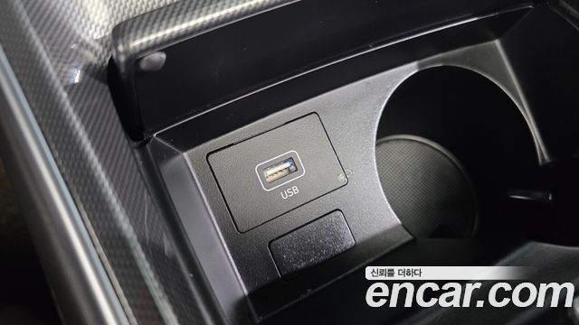 Hyundai Santafe 2023 — photo 19