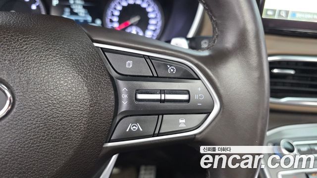 Hyundai Santafe 2023 — photo 23