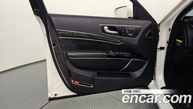 Kia K9 2015 — photo 14