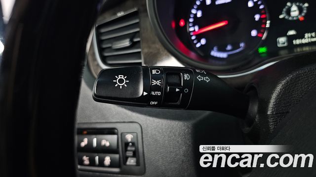Kia K9 2015 — photo 27