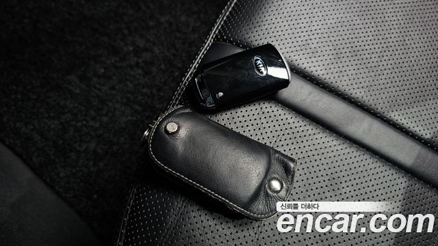 Kia K9 2015 — photo 32