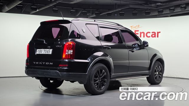 KG Mobility Rexton 2013 — photo 2