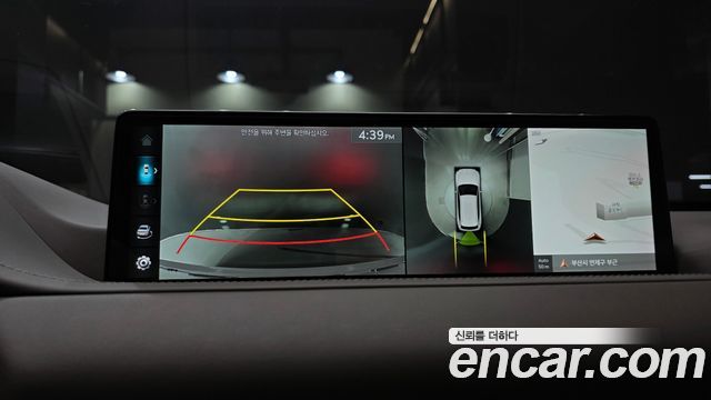 Genesis GV80 2023 — photo 21
