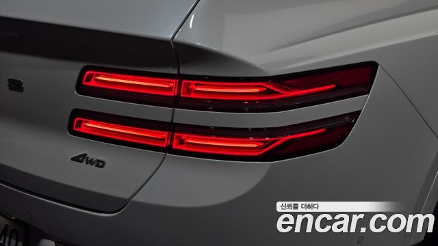 Genesis GV80 2023 — photo 9