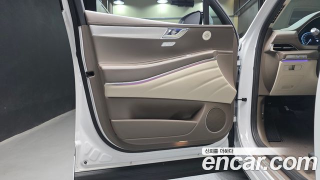 Genesis GV80 2023 — photo 14