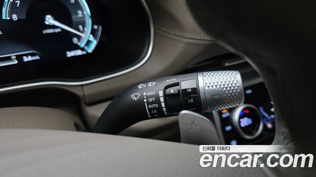 Genesis GV80 2023 — photo 27