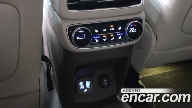 Genesis GV80 2023 — photo 29