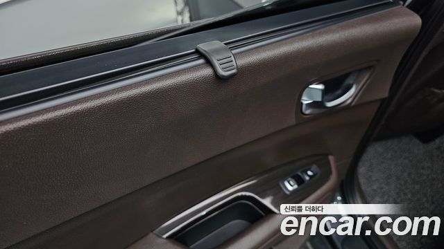 Kia K5 2019 — photo 24