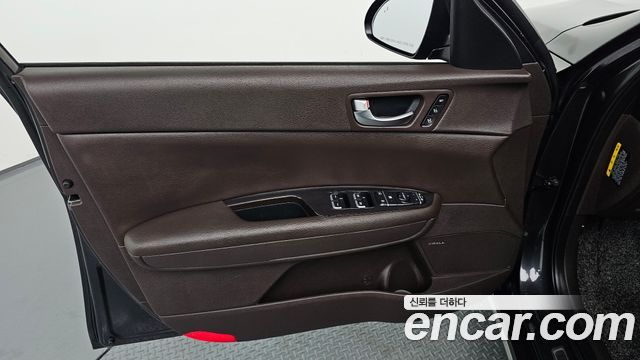 Kia K5 2019 — photo 14