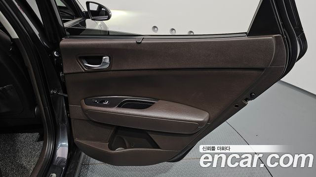 Kia K5 2019 — photo 15