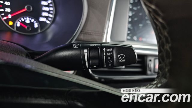 Kia K5 2019 — photo 28