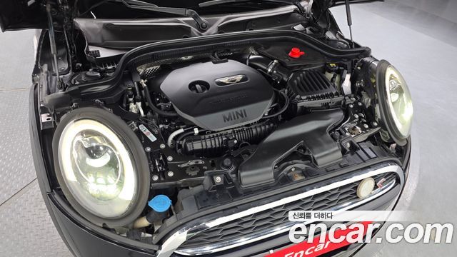 Mini Cooper Convertible 2016 — photo 6