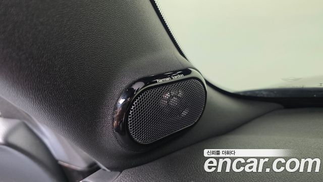 Mini Cooper Convertible 2016 — photo 19