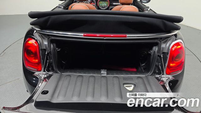 Mini Cooper Convertible 2016 — photo 20