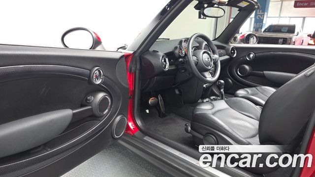 Mini Cooper Convertible 2015 — photo 10