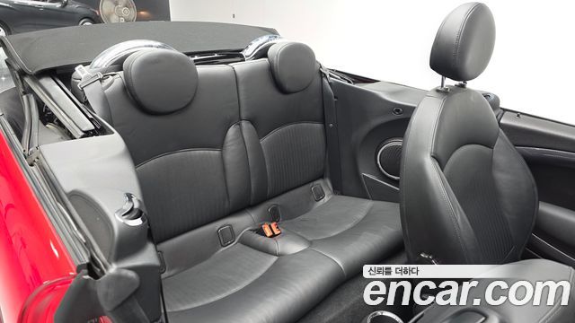 Mini Cooper Convertible 2015 — photo 11