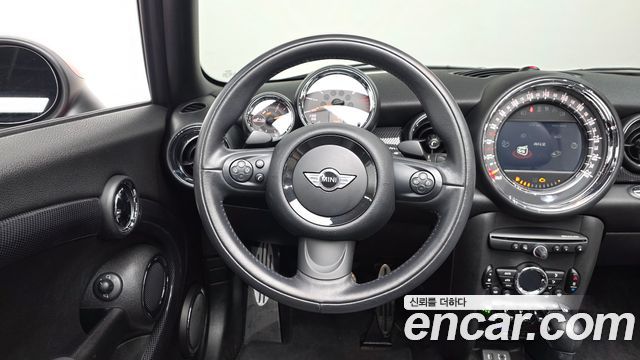 Mini Cooper Convertible 2015 — photo 12