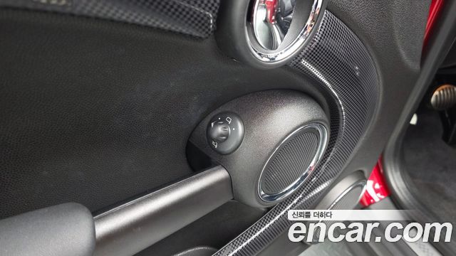 Mini Cooper Convertible 2015 — photo 19