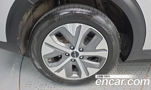 Kia Niro 2023 — photo 5