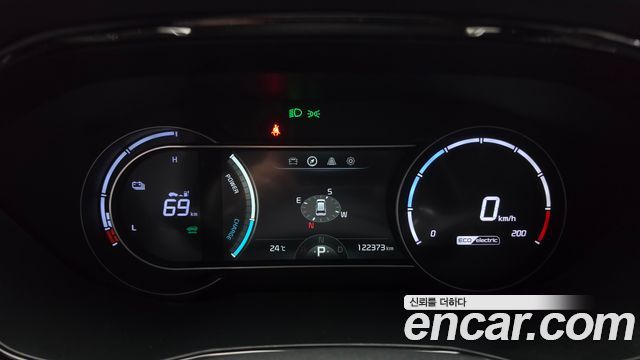 Kia Niro 2023 — photo 11