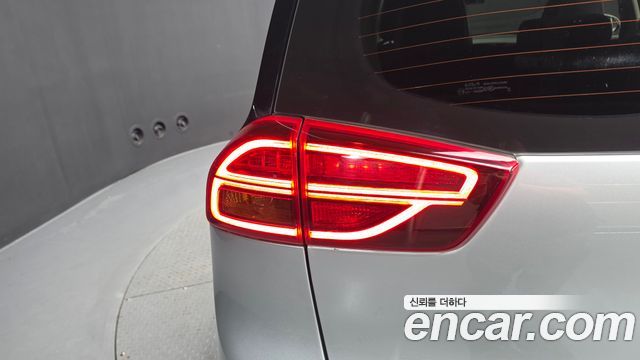 Kia Niro 2023 — photo 9