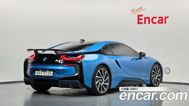 BMW i8 2016 — photo 2
