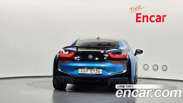 BMW i8 2016 — photo 4