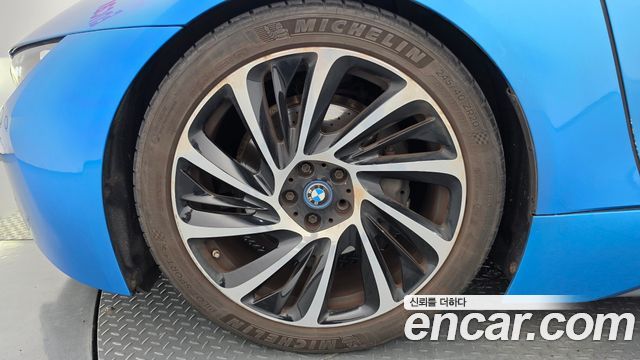 BMW i8 2016 — photo 5