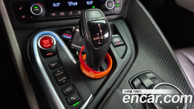 BMW i8 2016 — photo 9
