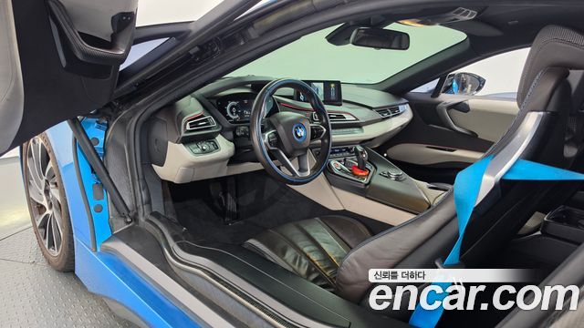 BMW i8 2016 — photo 10