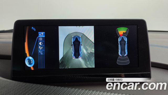 BMW i8 2016 — photo 14