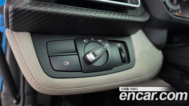 BMW i8 2016 — photo 16