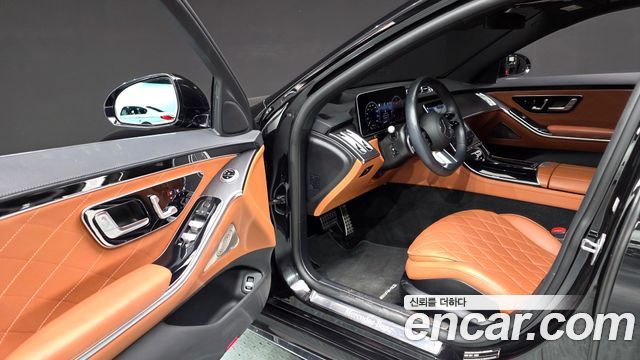 Mercedes-Benz S-Class 2023 — photo 13