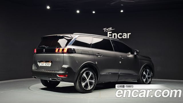 Peugeot 5008 2019 — photo 2