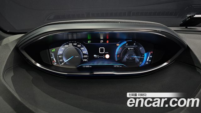 Peugeot 5008 2019 — photo 11