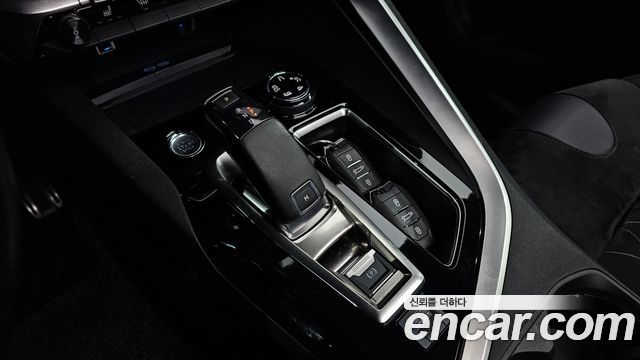 Peugeot 5008 2019 — photo 12