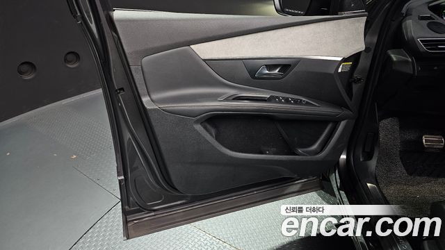 Peugeot 5008 2019 — photo 14