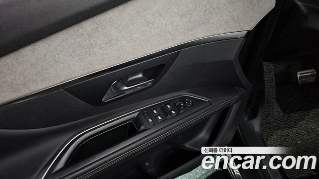 Peugeot 5008 2019 — photo 35
