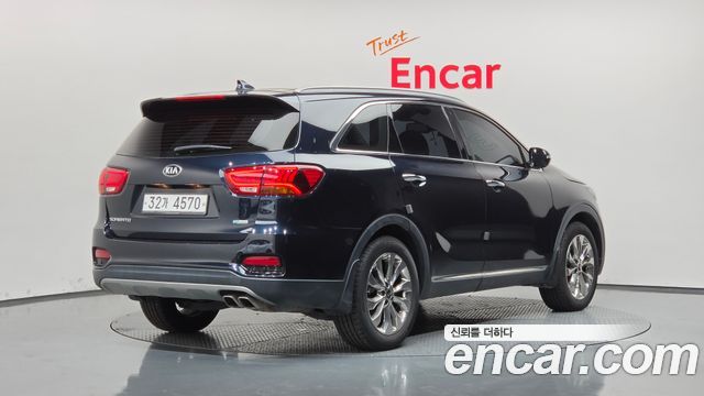 Kia Sorento 2018 — photo 2