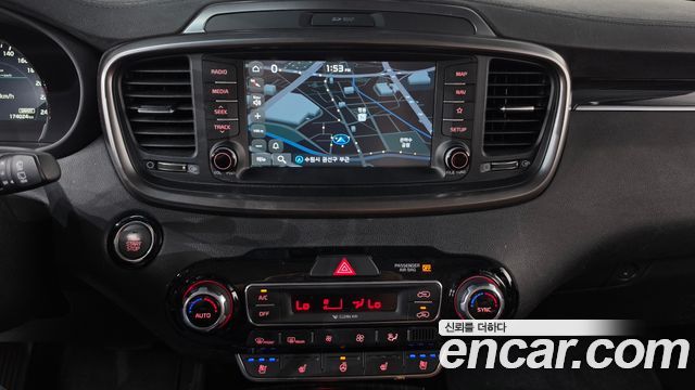 Kia Sorento 2018 — photo 18