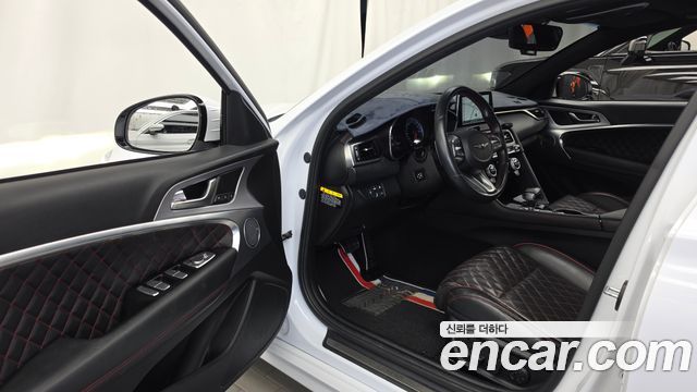 Genesis G70 2018 — photo 10