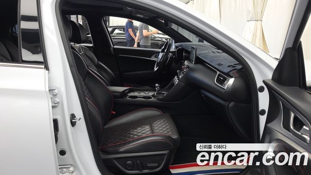 Genesis G70 2018 — photo 11