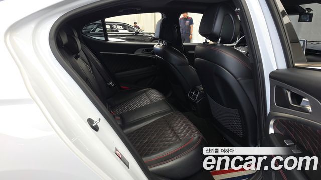 Genesis G70 2018 — photo 12